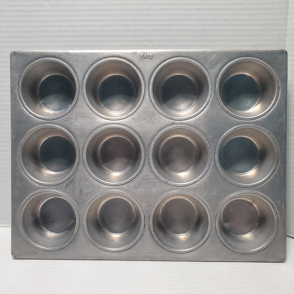 Vintage EKCO Ecko 12 Cup‎ Muffin Pan Aluminum Metal Baking Tin Bakeware